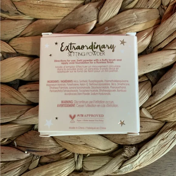 3 Piece Make-Up Set. Revolution Eye Shadow Palette, Ciate Setting Powder & Bag - Picture 6 of 10